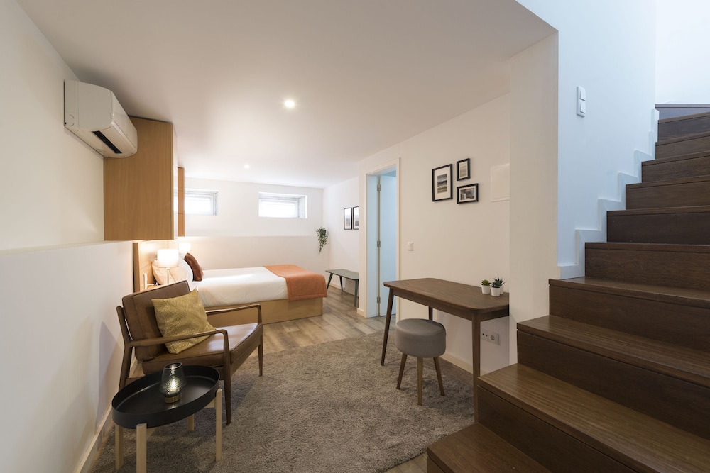 Superior Duplex, 2 Bedrooms