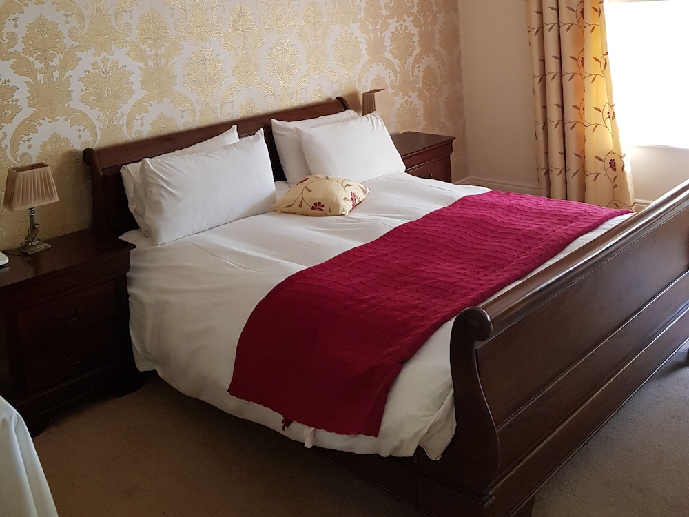 Quadruple Room, Ensuite (Family ensuite Courtyard) photo 3