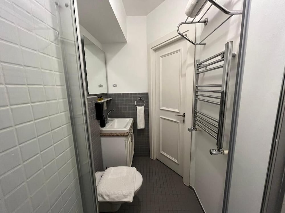 Economy Room photo 1