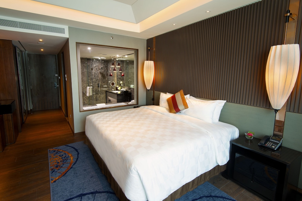 Inya Wing-Sedona Room