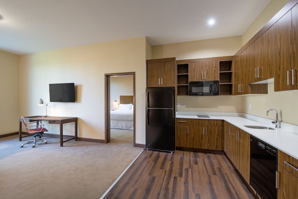 Suite, 1 Bedroom photo 3