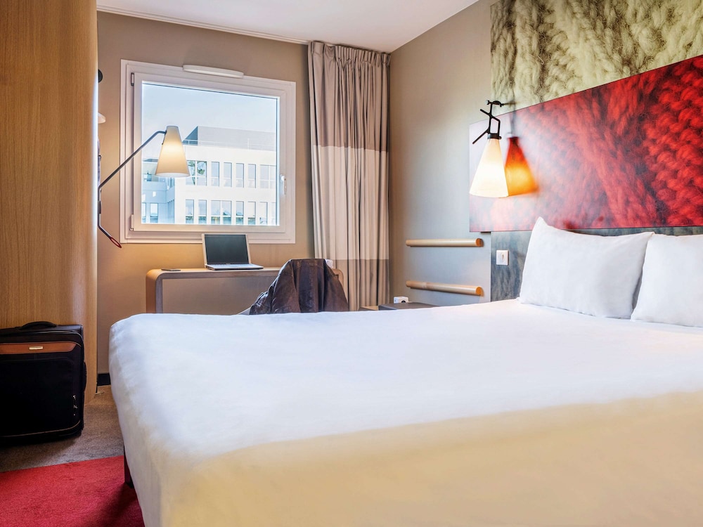 Standard Room, 1 Double Bed, Balcony - Photo 4