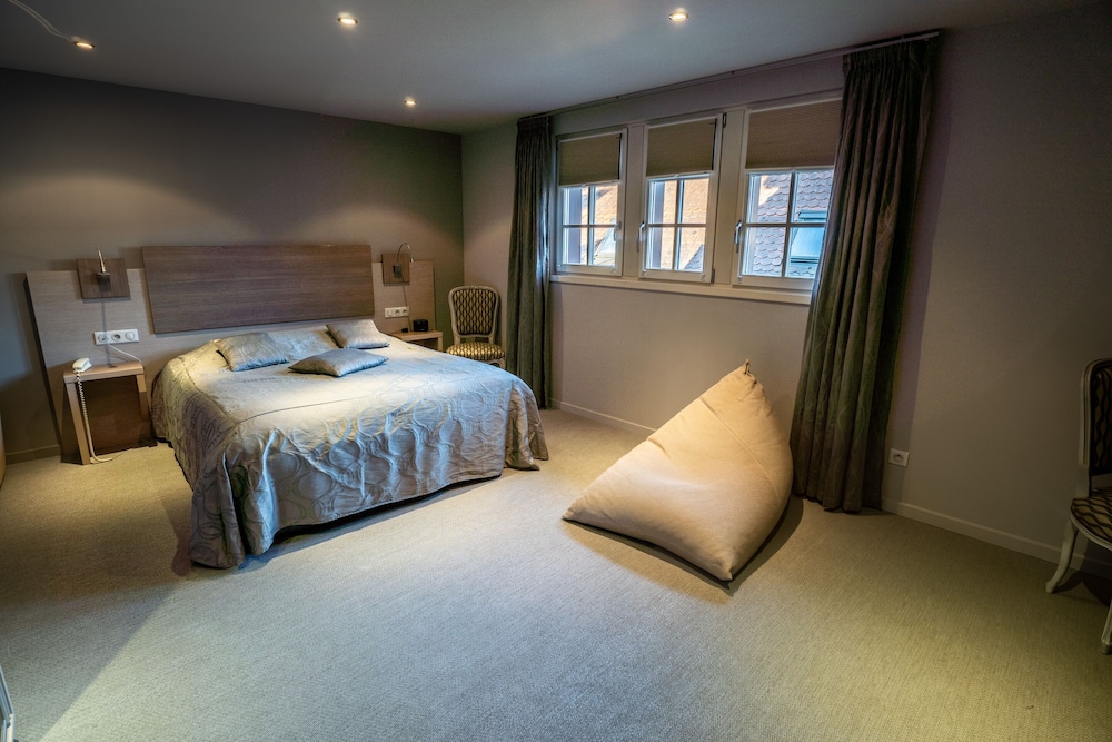 Suite (2) photo 1