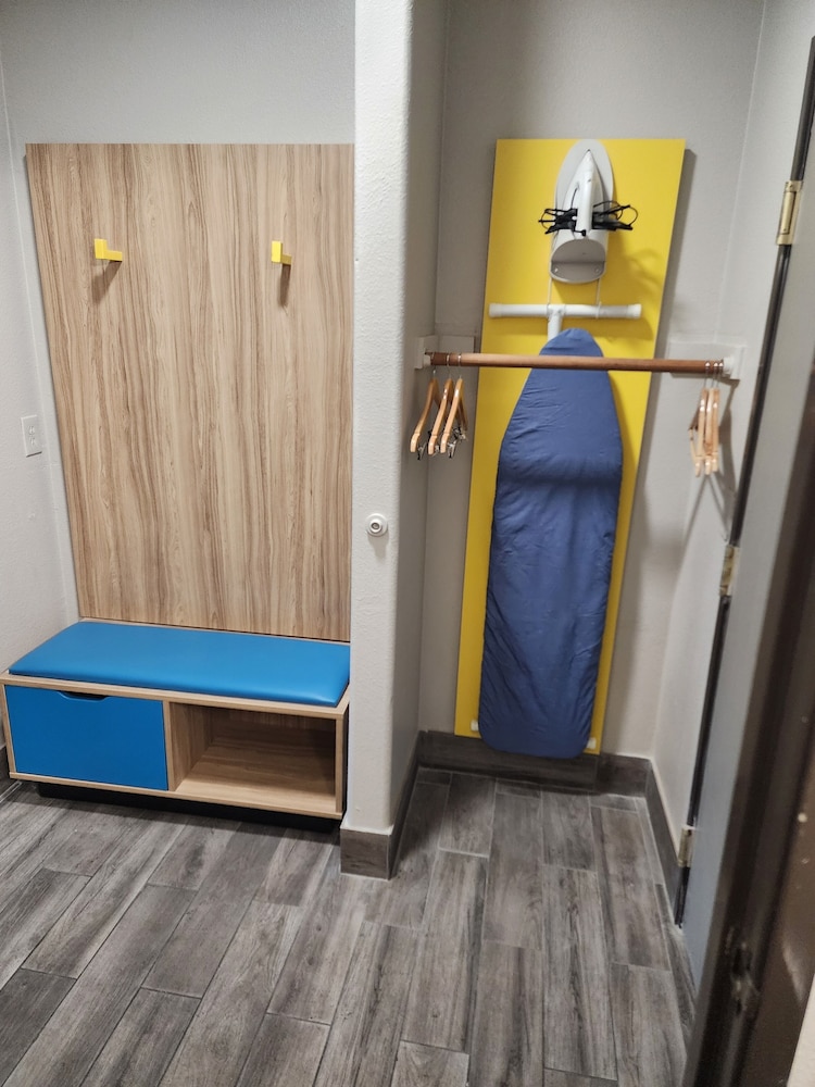 Studio Suite, 2 Queen Beds, Non Smoking - Photo 11