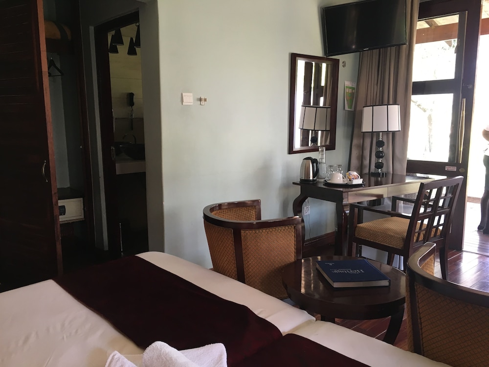 Honeymoon Double Room photo 3