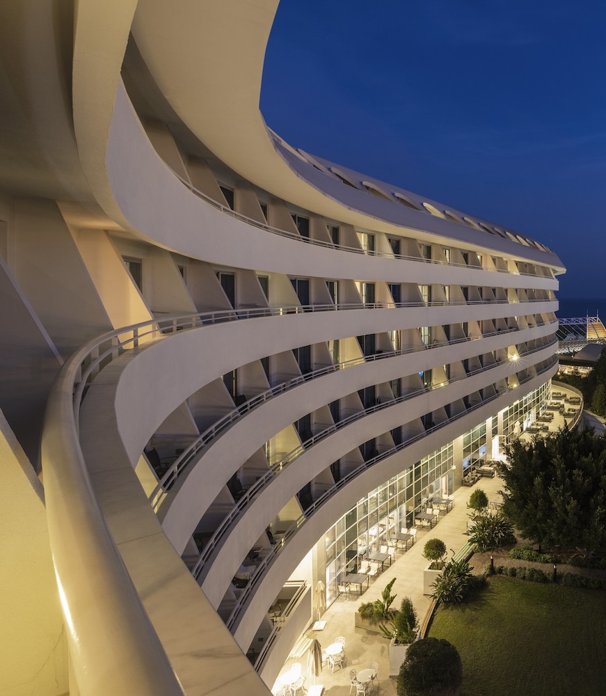 Deluxe City View Room With Balcony