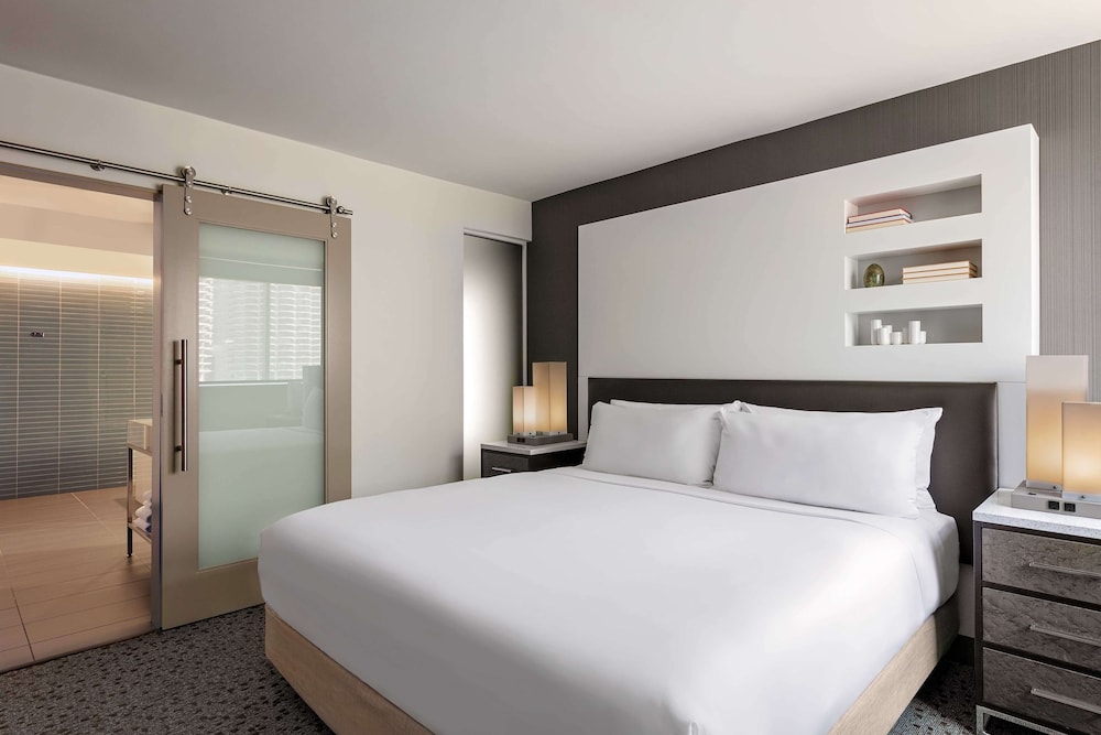 Superior Suite, 1 King Bed (State, Hearing) - Photo 3