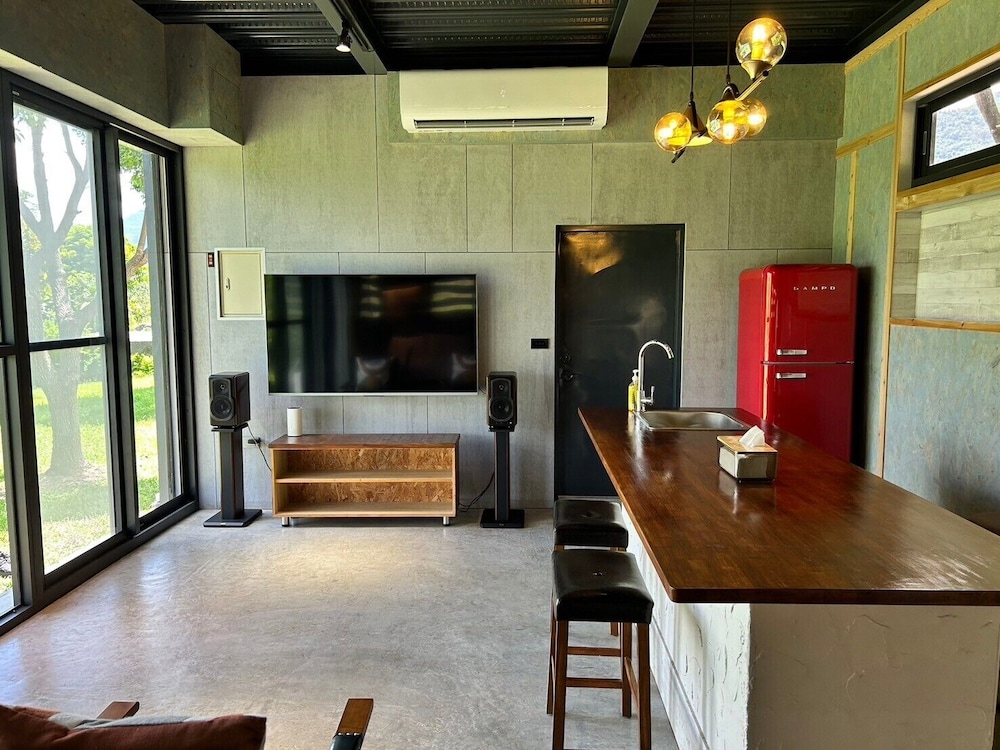 Wood Cottage photo 3
