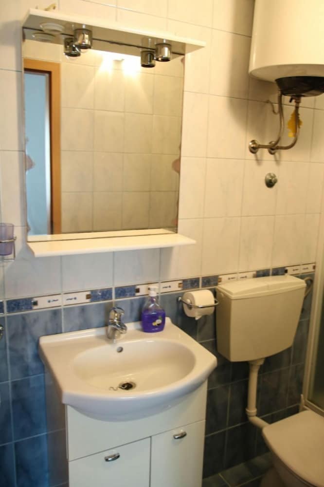 Apartment (Zdravko - 150 m from sandy beach - A3) photo 1