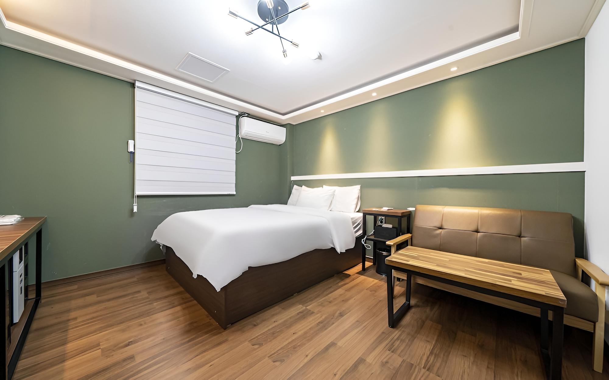 Room (Standard Room) photo 1