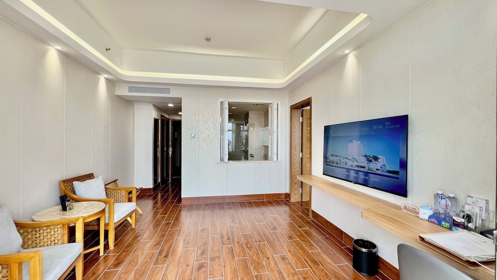 Superior Single Room (business suite main building) photo 3