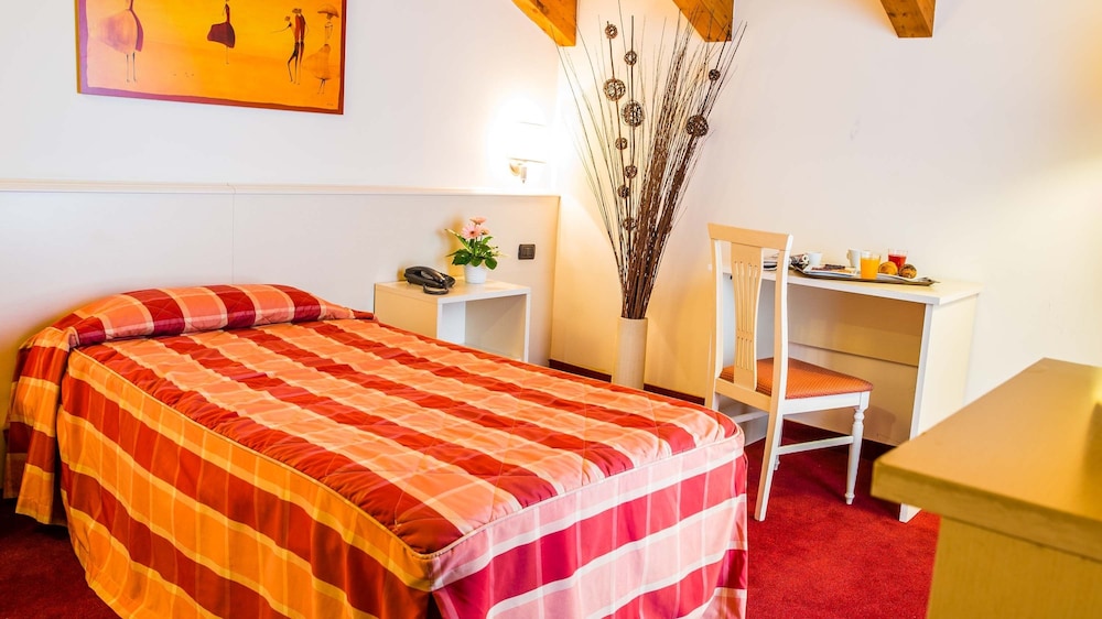 Triple Room - Photo 5