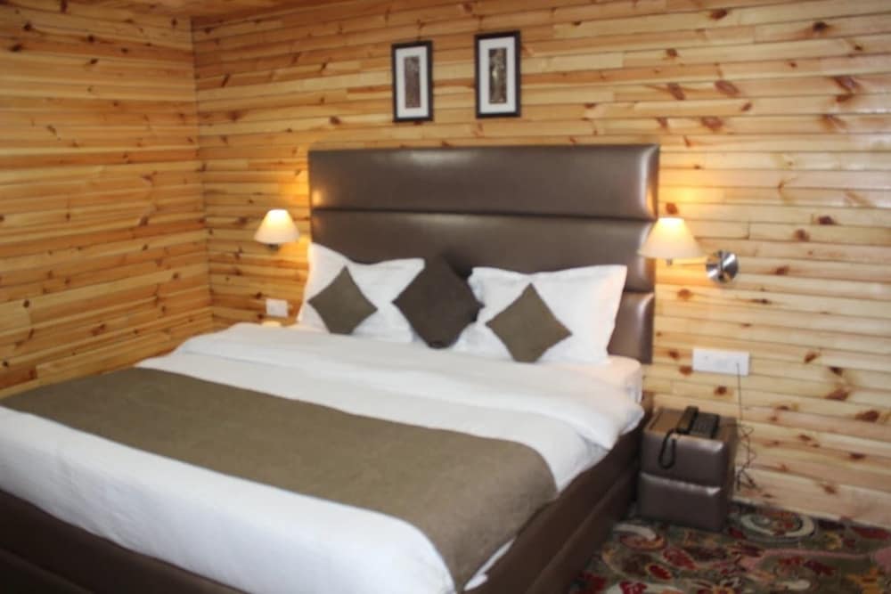 Deluxe Room, 1 Double Bed, Non Smoking photo 3
