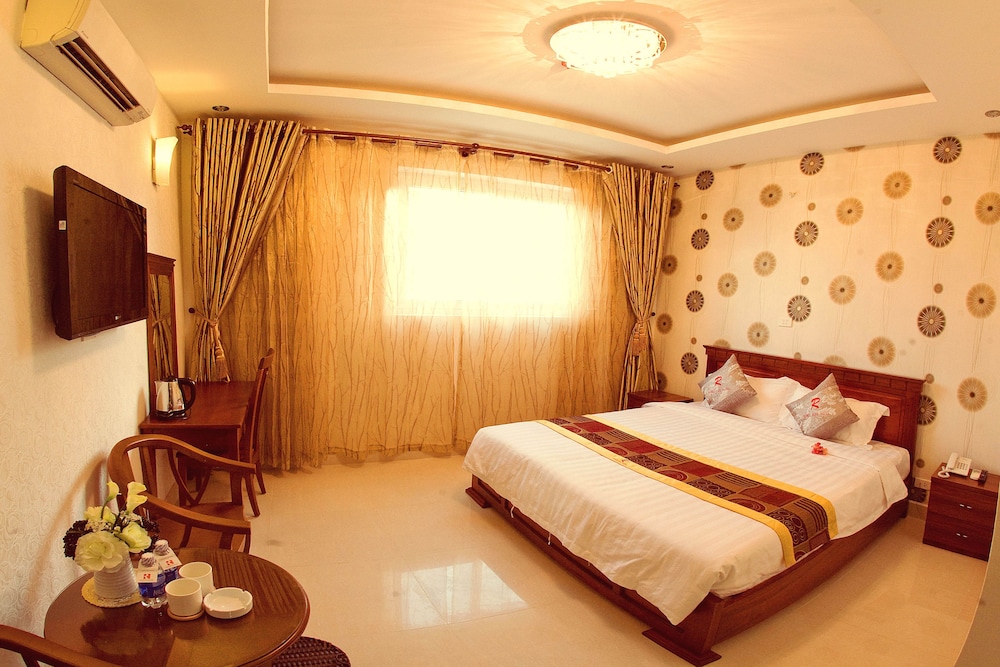 Superior Double Room, City View photo 2