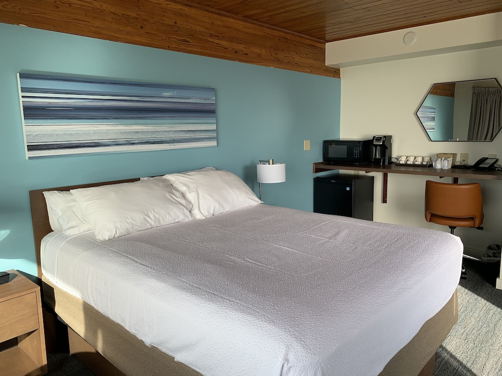 Ocean Front Junior Suite photo 2