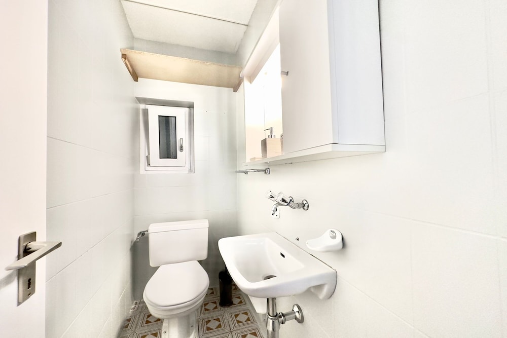 Family Apartment, 1 Bedroom, Lakeside (Casa Al Lago 1 - Brissago Experience) photo 3