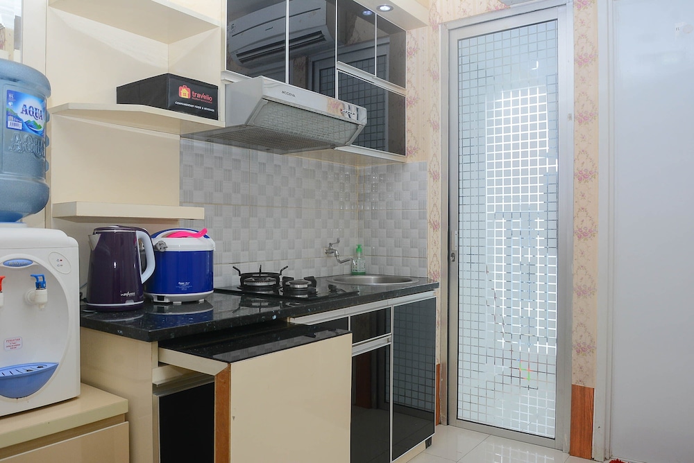 Room - Photo 2