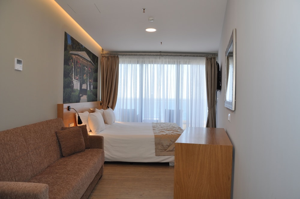 Superior Double Room, Balcony, Sea View photo 1
