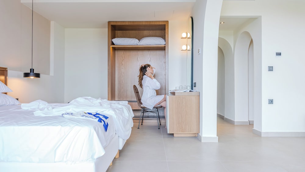 Premium One bedroom Suite with sea view - Photo 9