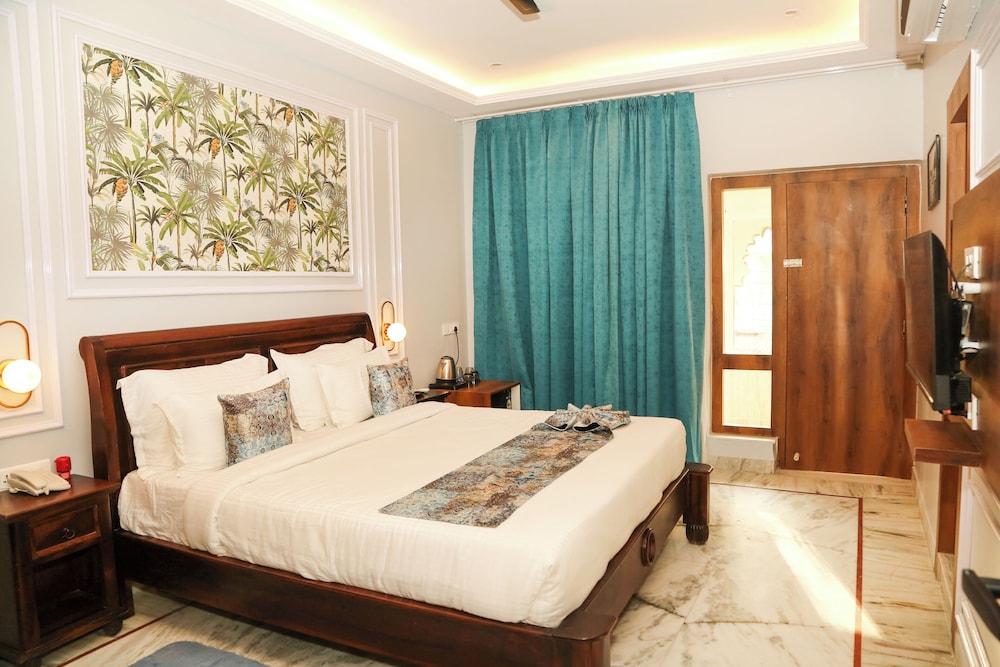 Super Deluxe Room