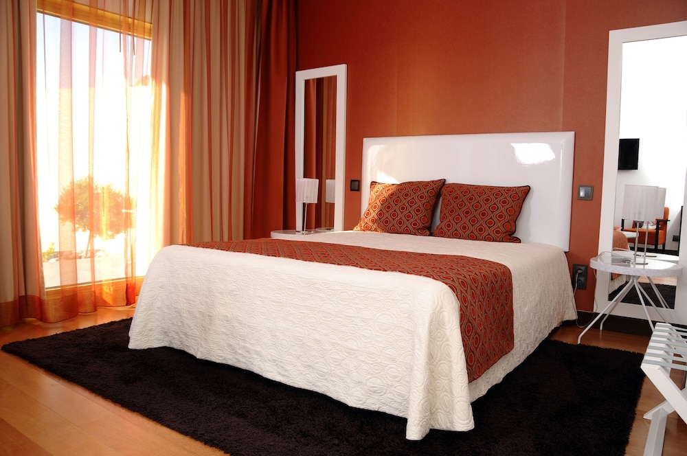 Standard Double or Twin Room - Photo 6