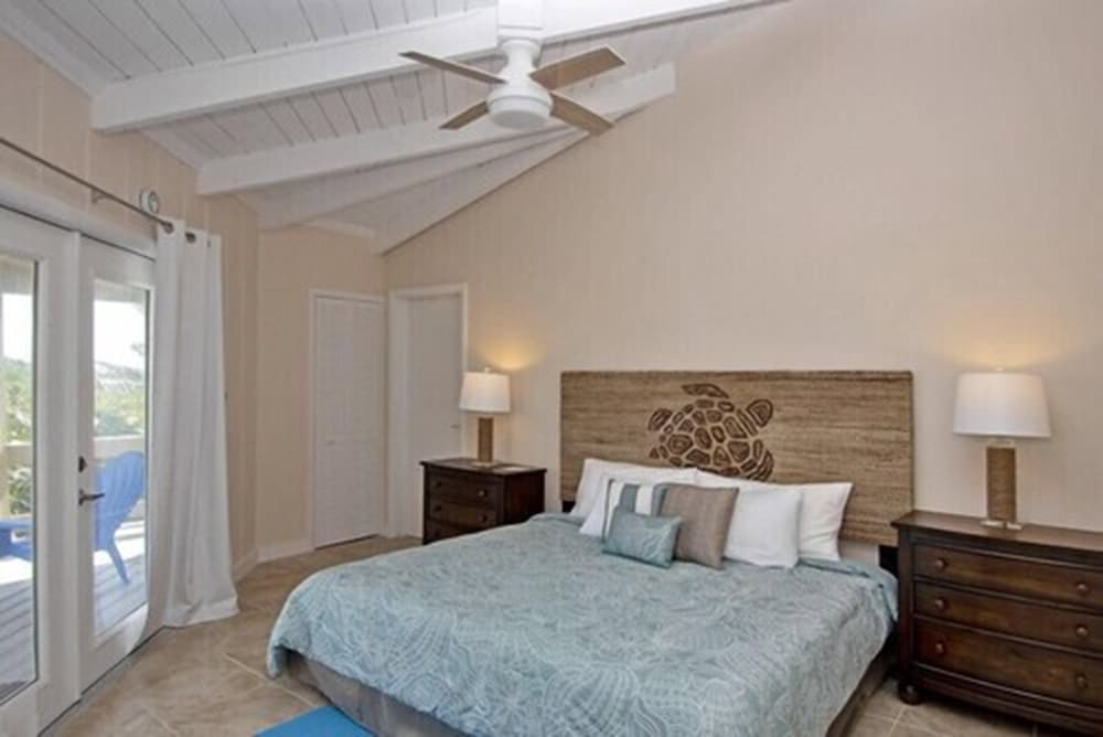 Club Single Room