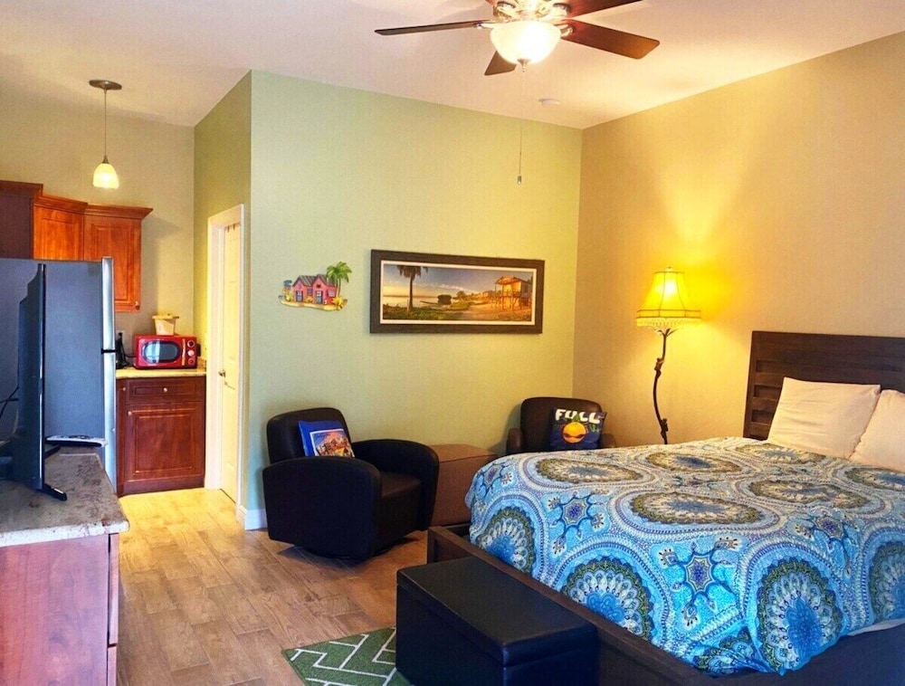 Deluxe Cottage, Private Bathroom (Queen+Sofa Cottage) photo 1