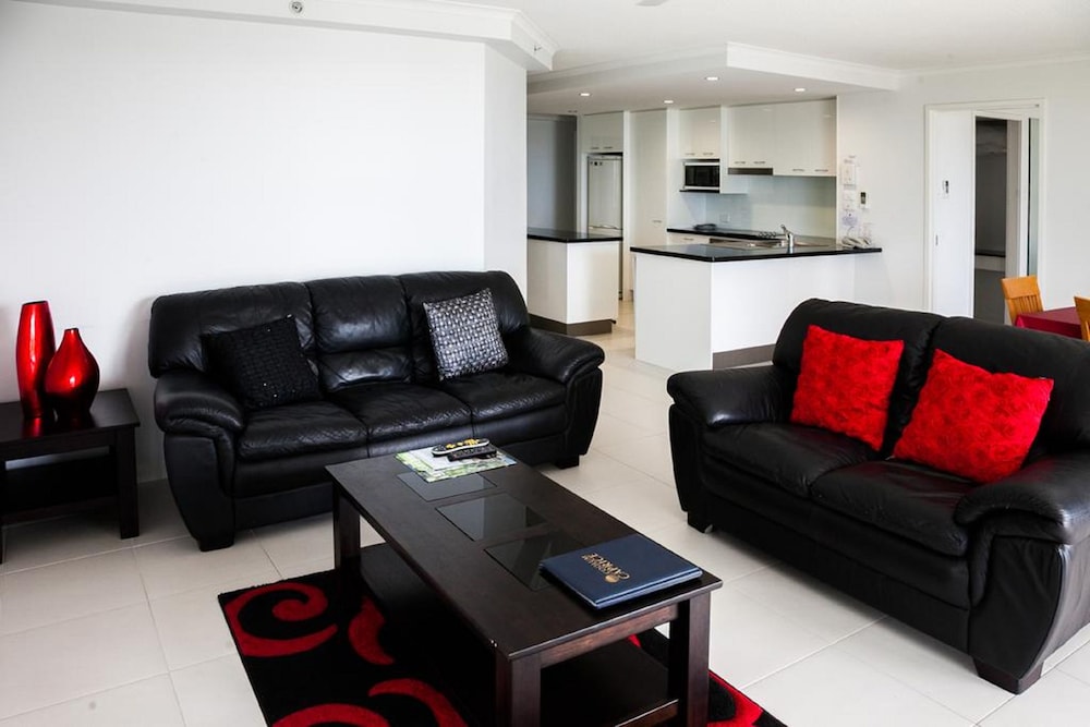 3 Bedroom Apartment photo 3