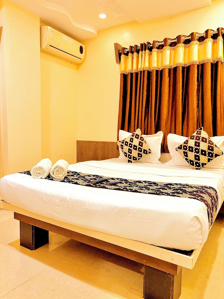 Executive Double Room, City View