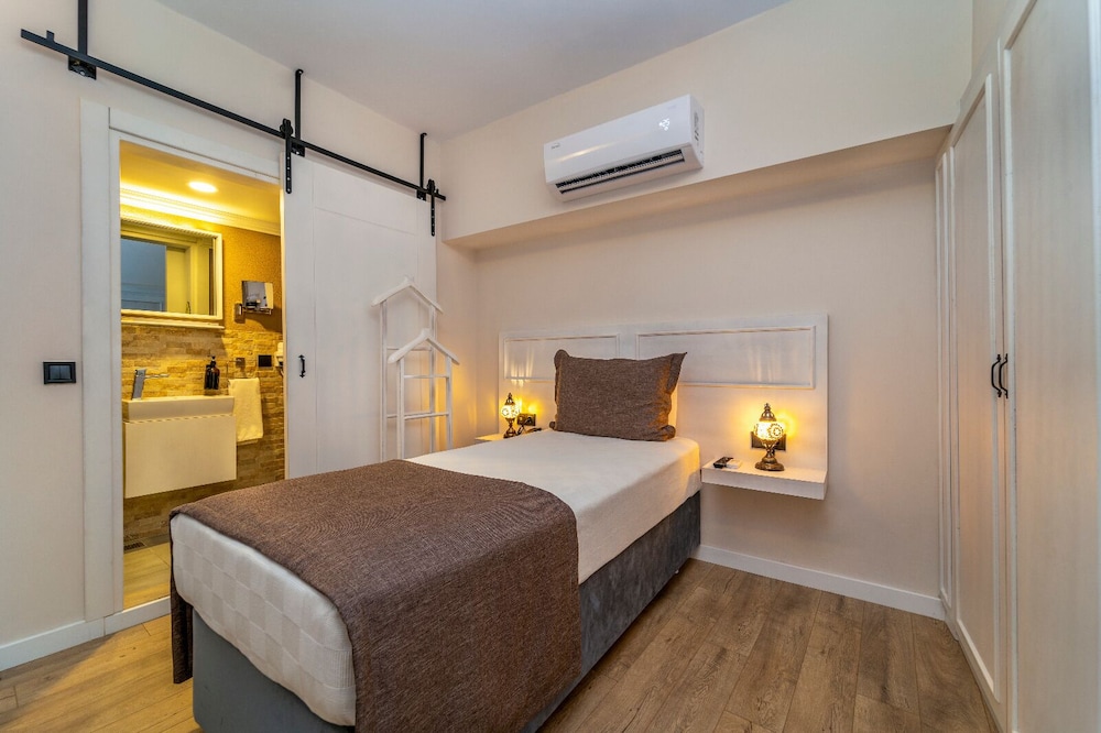 Economy Room, 1 Bedroom - Photo 2