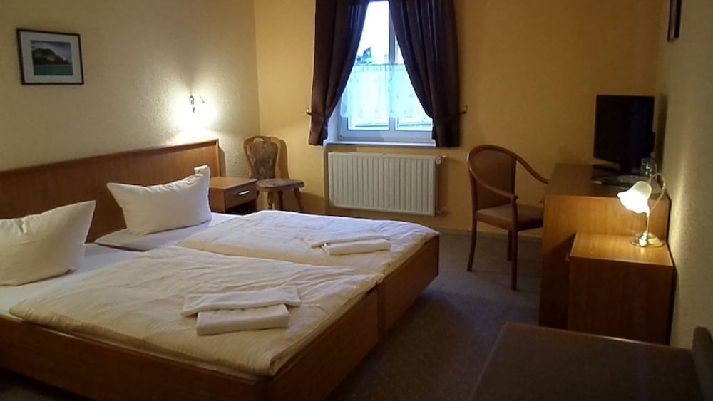 Basic Double Room