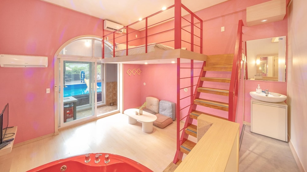 Basic Room, 1 Bedroom (Love02)
