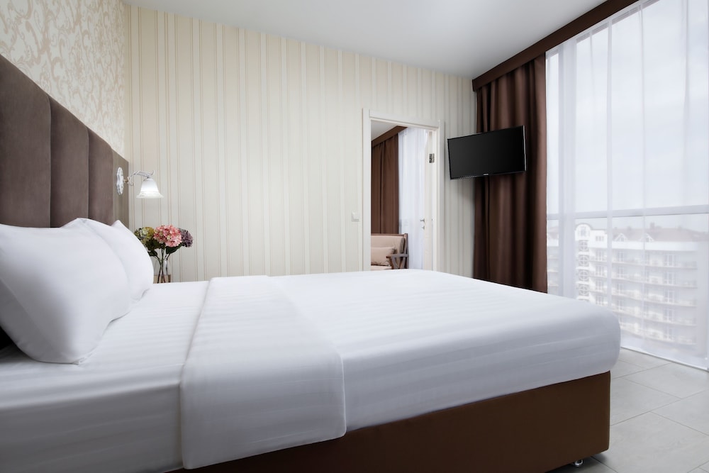 Family Suite, Balcony photo 3