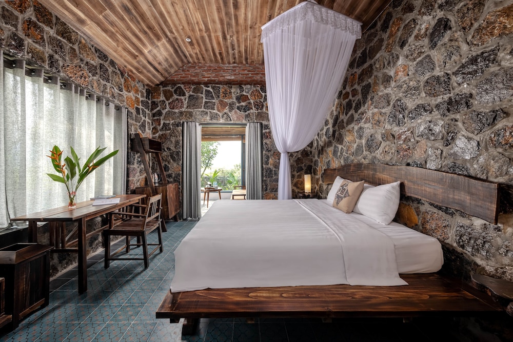 King Room, with Balcony photo 1