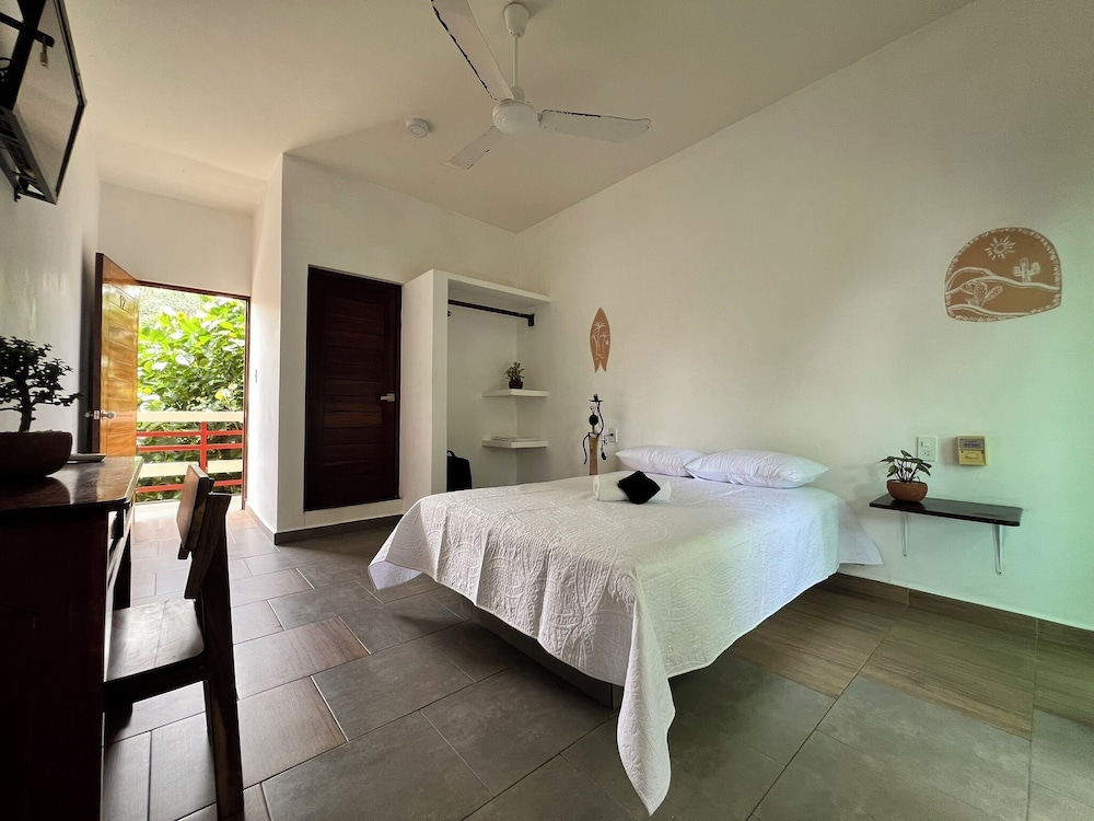 Comfort Double Room, Balcony, Garden View