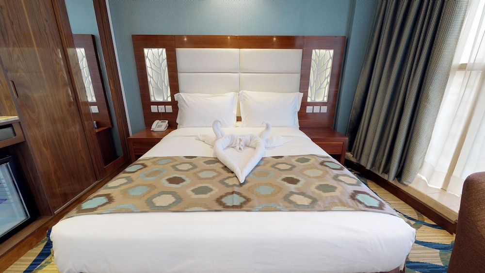 Deluxe Twin Room - Photo 3