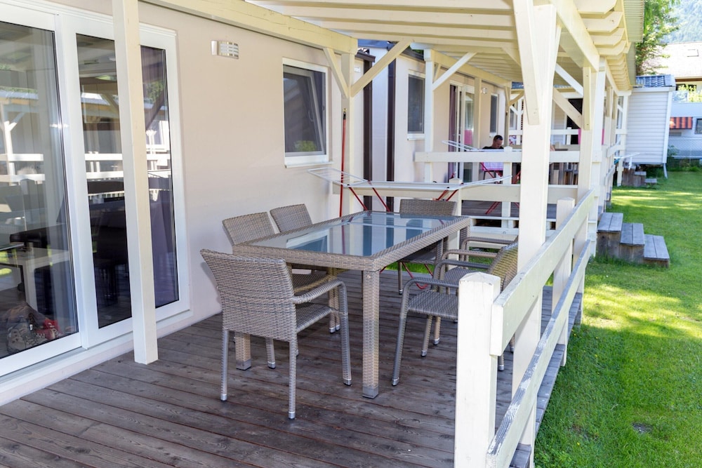 Mobile Home photo 2