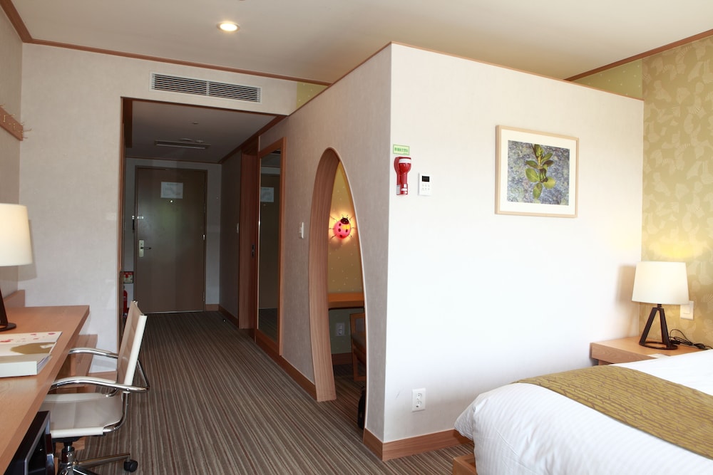 Standard Room, Multiple Beds (Slope View) - Photo 3