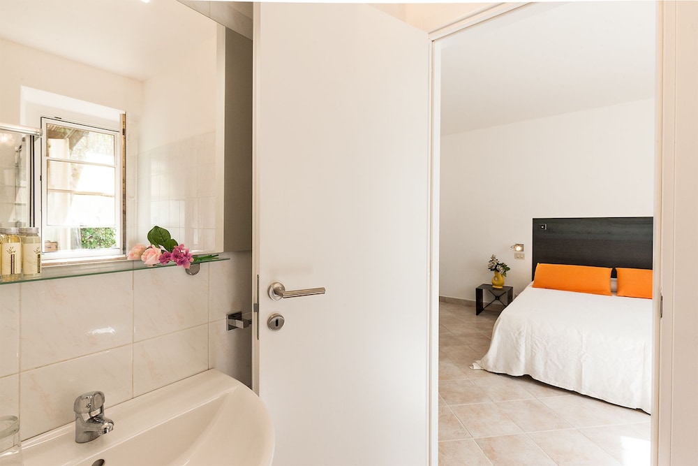 Superior Double Room, Garden View photo 3