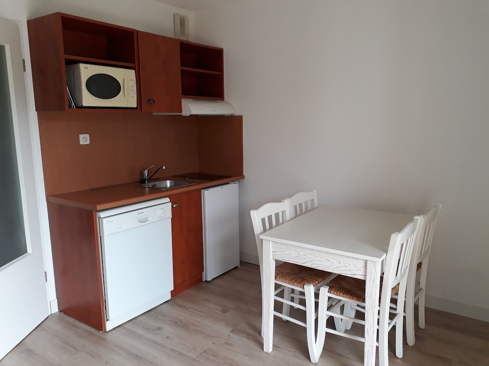 Apartment, 2 Bedrooms - Photo 7