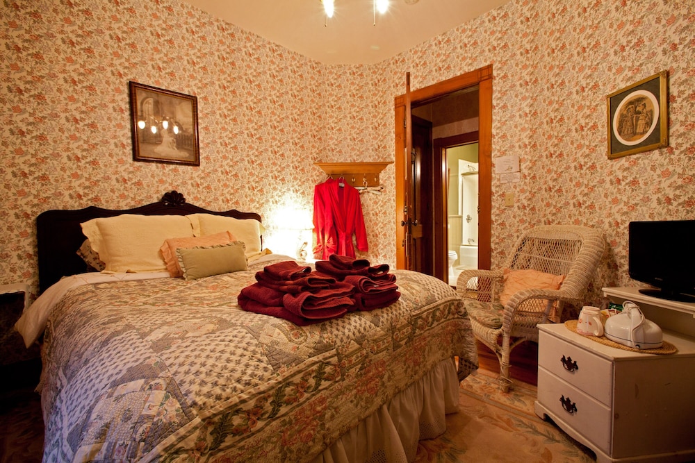 Mauve Room photo 3