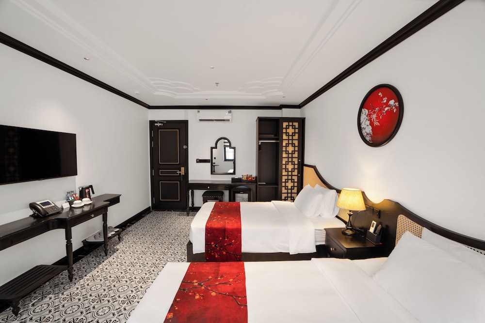 Deluxe Double or Twin Room