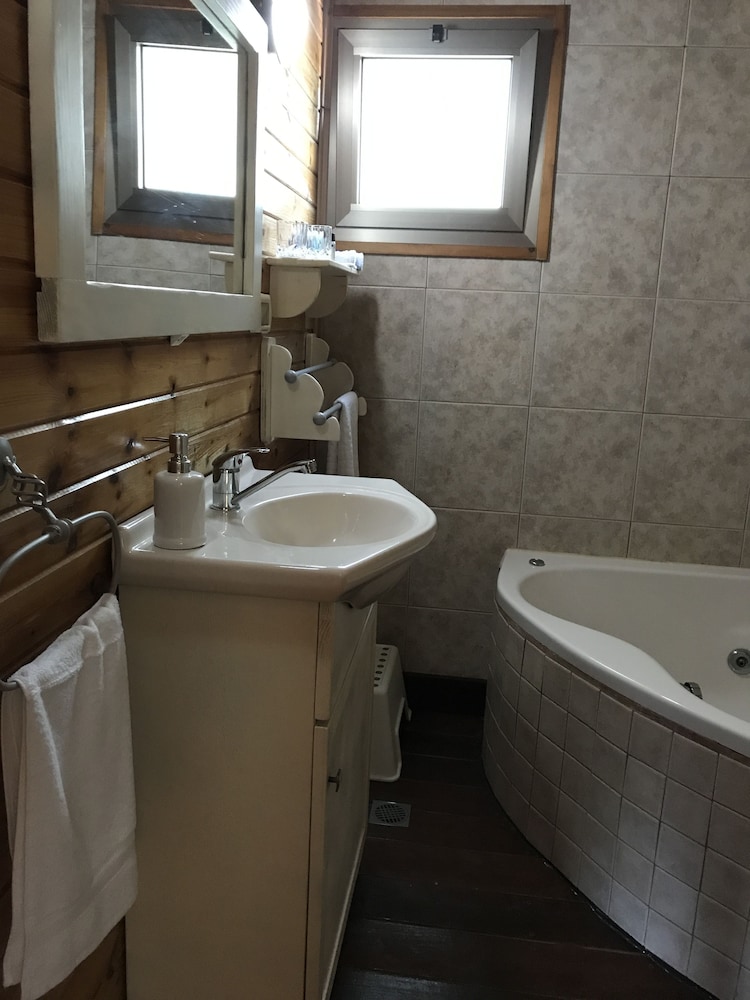 Deluxe Suite photo 3