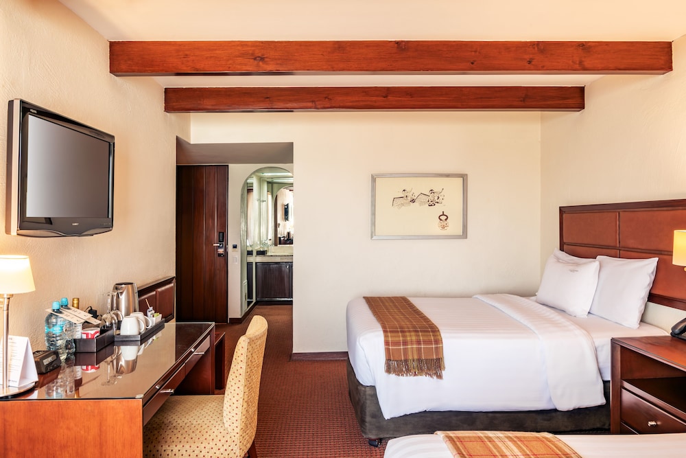 Traditional Room, 2 Double Beds - Photo 3