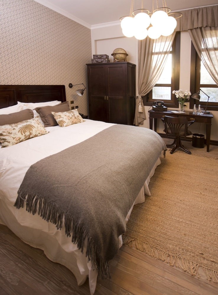 Classic Double Room, 1 Queen Bed photo 2