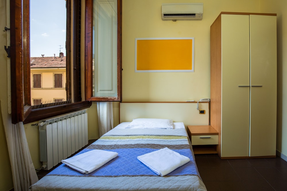 Classic Single Room photo 2
