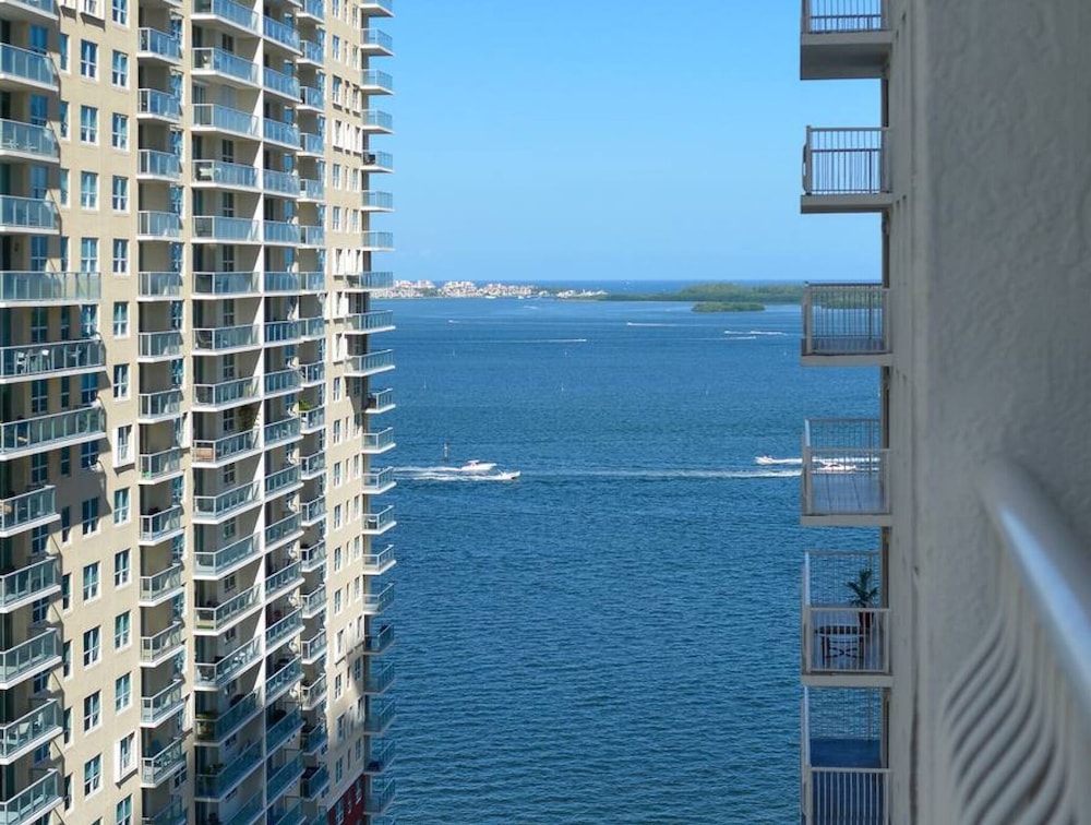Luxury Studio, 1 Bedroom, City View photo 2
