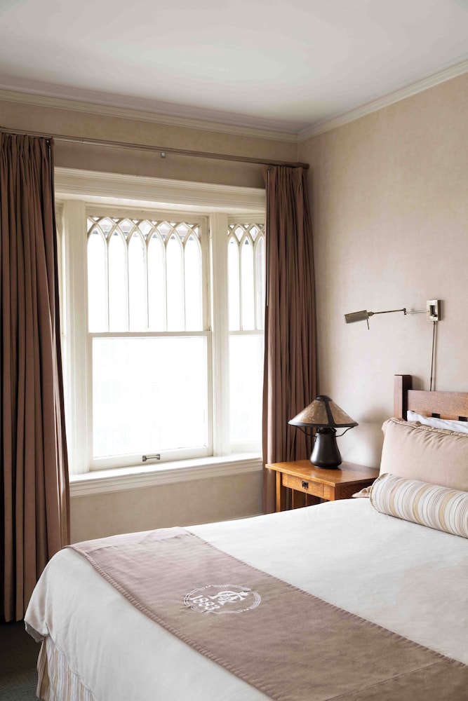 Deluxe Single Room photo 3