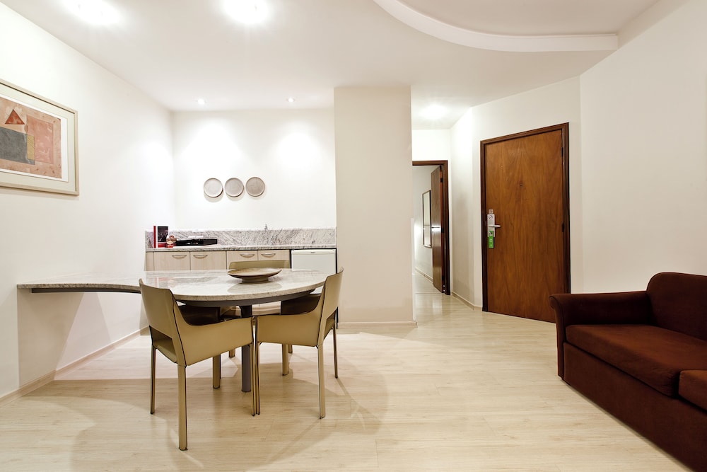 Executive Room, 2 Twin Beds, City View photo 3