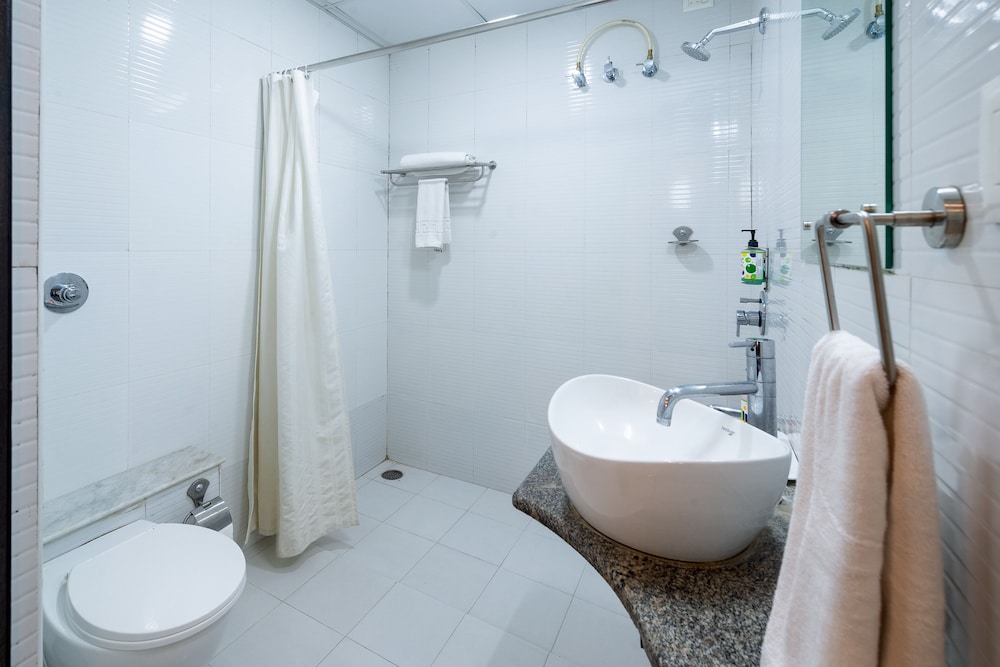 Standard Double Room - Photo 3
